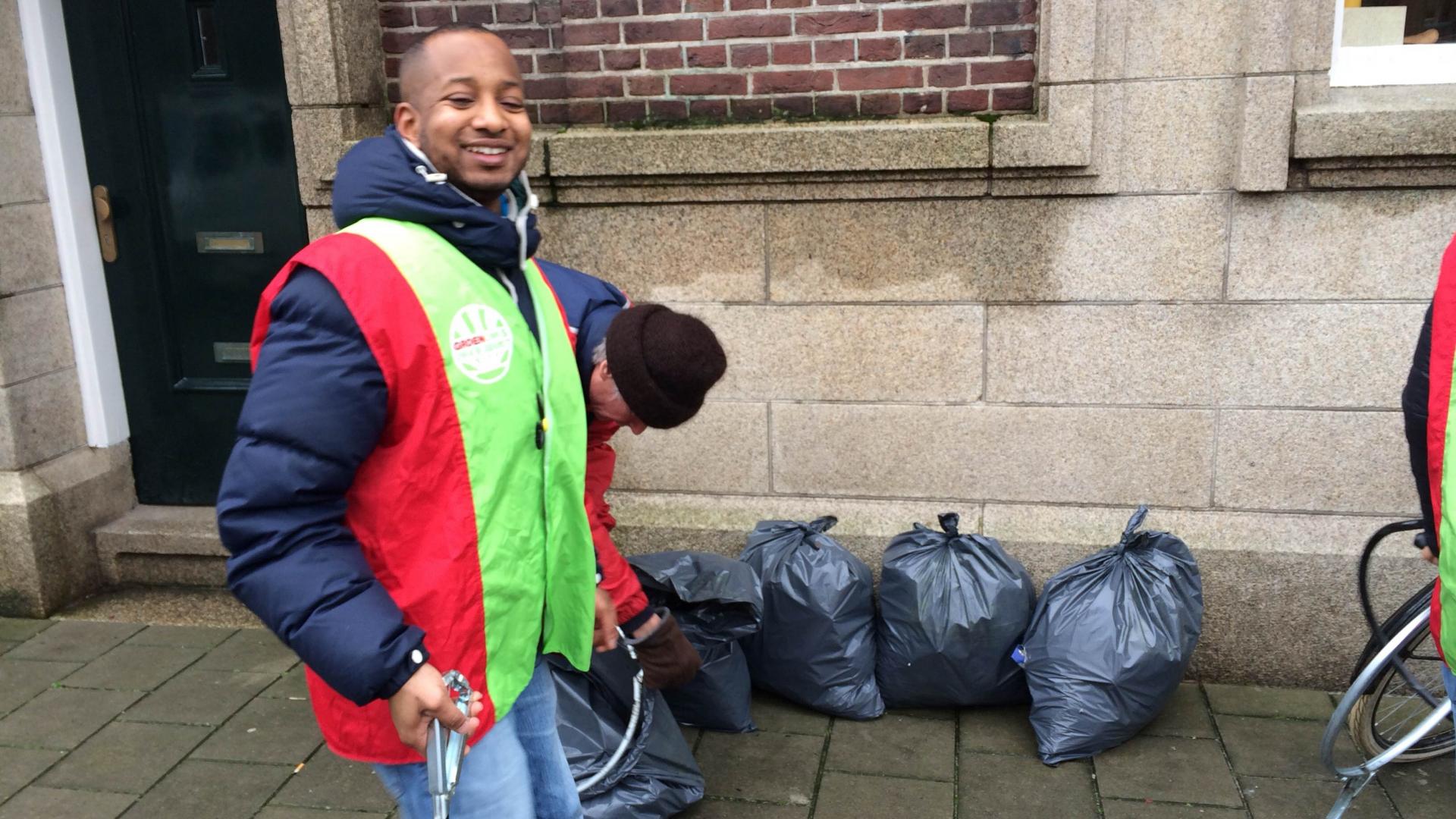 GL Amsterdam Noord maakt schoon in de Van der Pekbuurt 